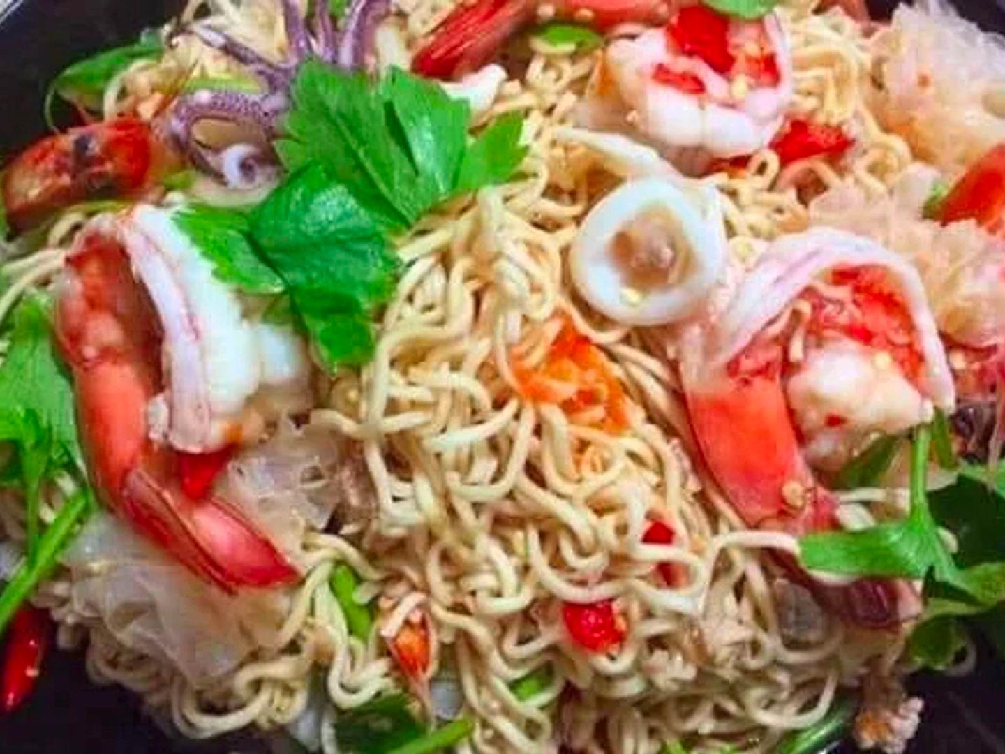 ครัวลุงโหนก อยุธยา