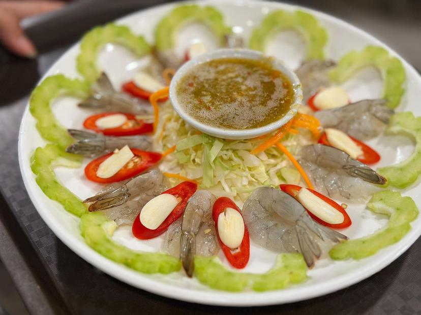 **Kuang Kwan Khao Restaurant, Prachuap Khiri Khan**