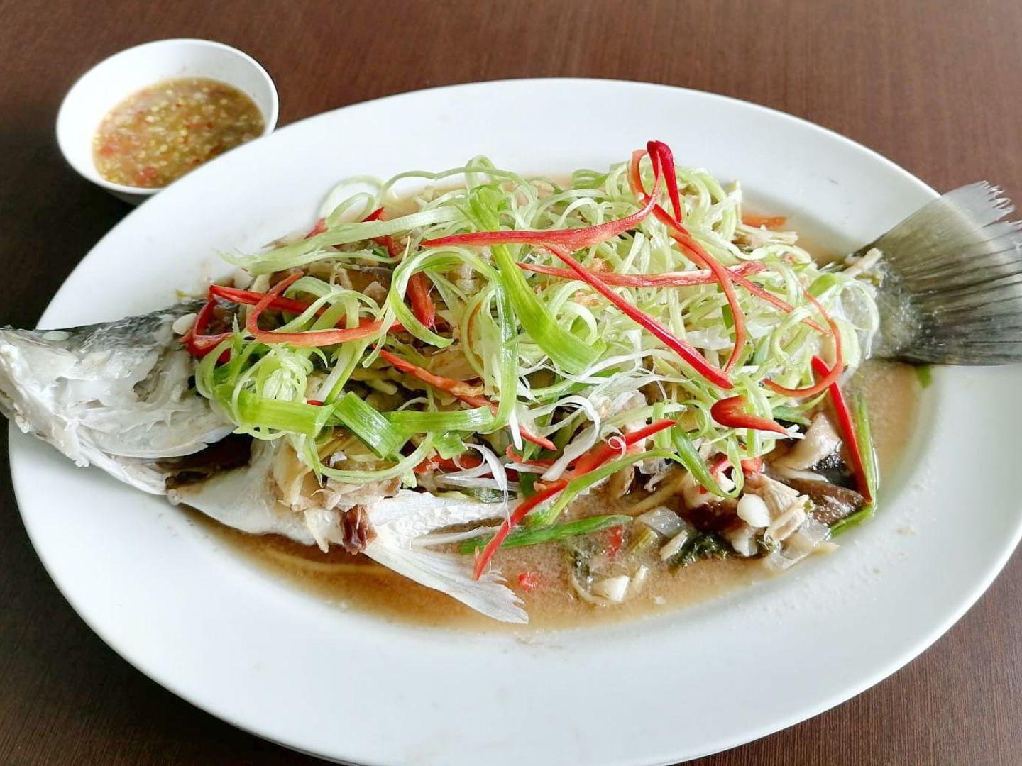ร้านอาหาร Swan Lake