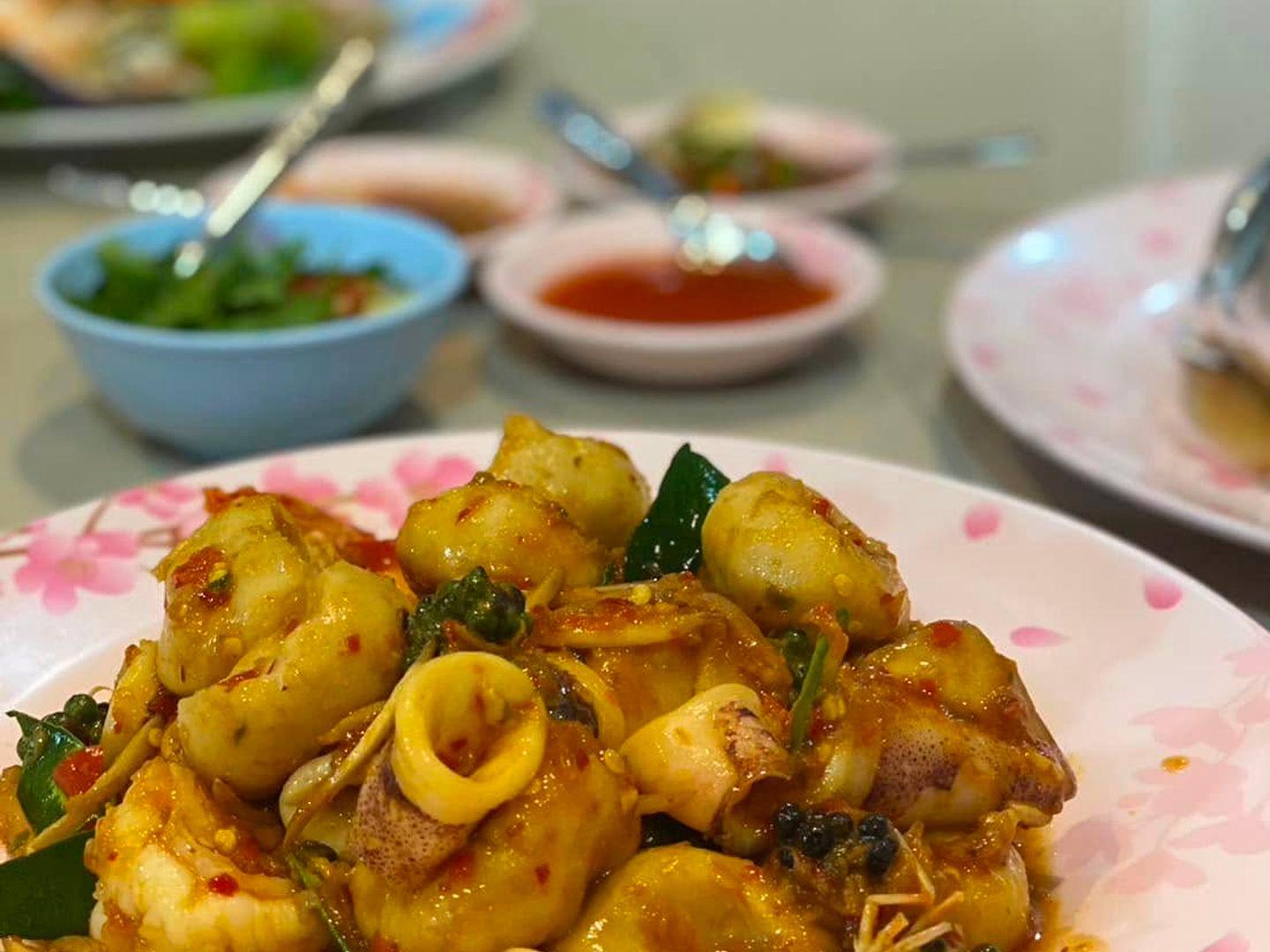 ร้านอาหารทะเลรับลม