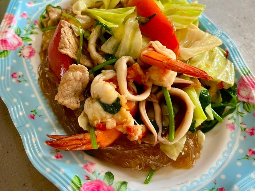 ร้านอาหารชายน้ำ อยุธยา