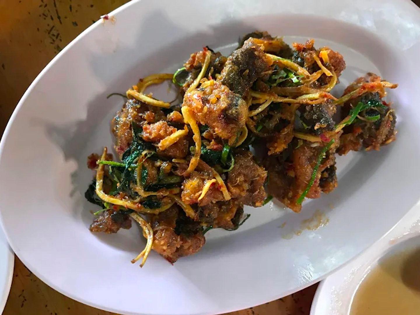 ร้านข้าวแกงสู้ตายค่ะ