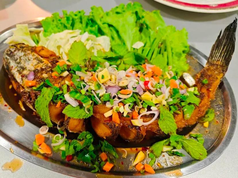 ร้านอาหารลอยแก้ว ราชบุรี