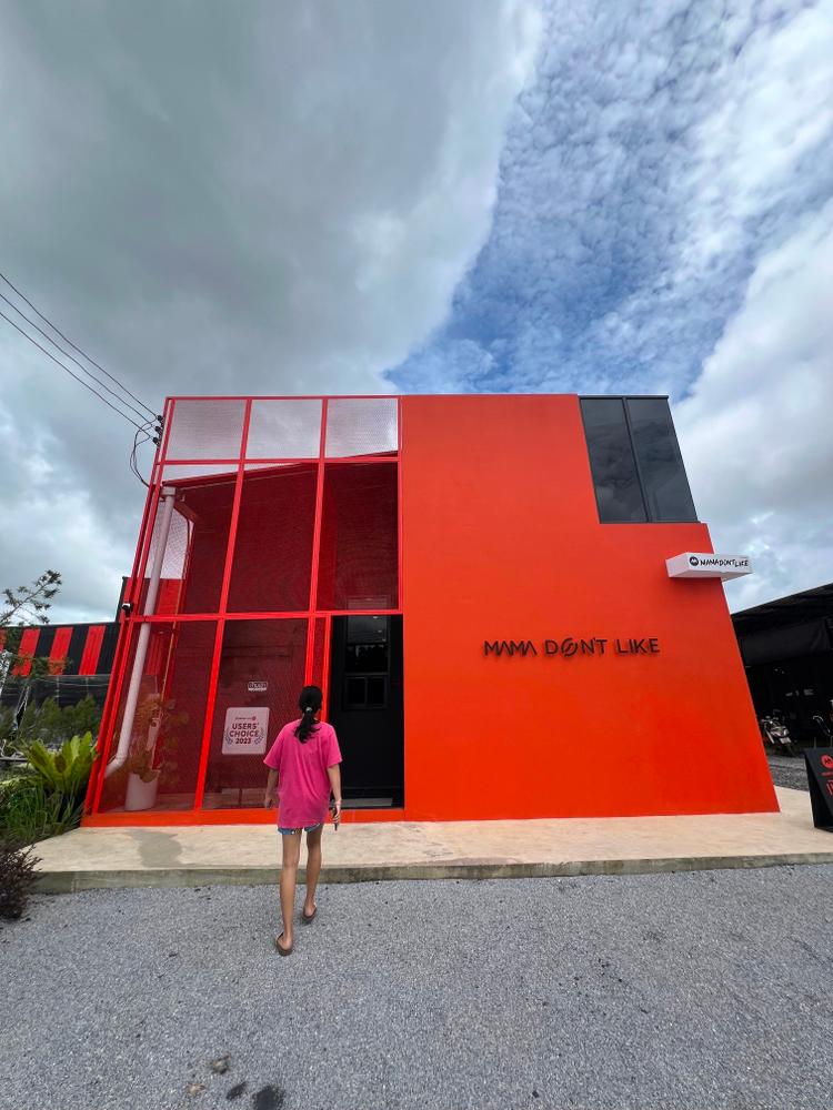 MAMA DON’T LIKE espresso bar and bake room