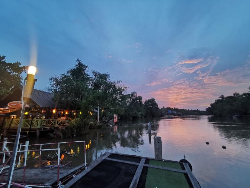 Chaoley Restaurant by the Ghost Canal, Amphawa