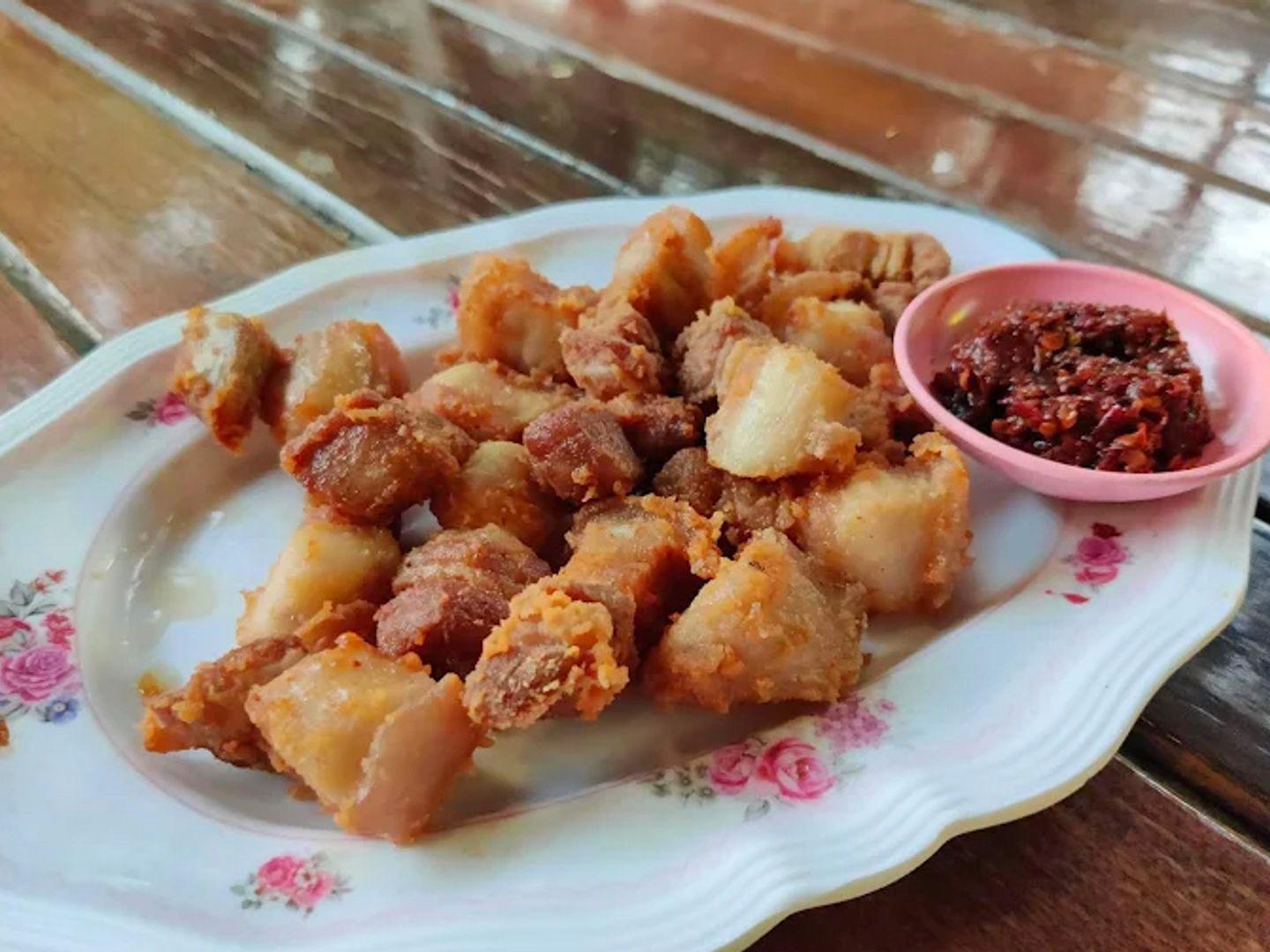 บ้านต๋อง อาหารป่า โพไร่หวาน