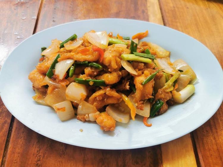 น้องมนอาหารป่า อาหารตามสั่ง