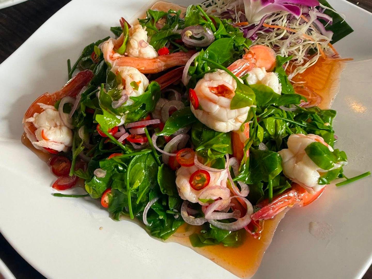 ร้านบ้านน้ำเคียงฟ้า