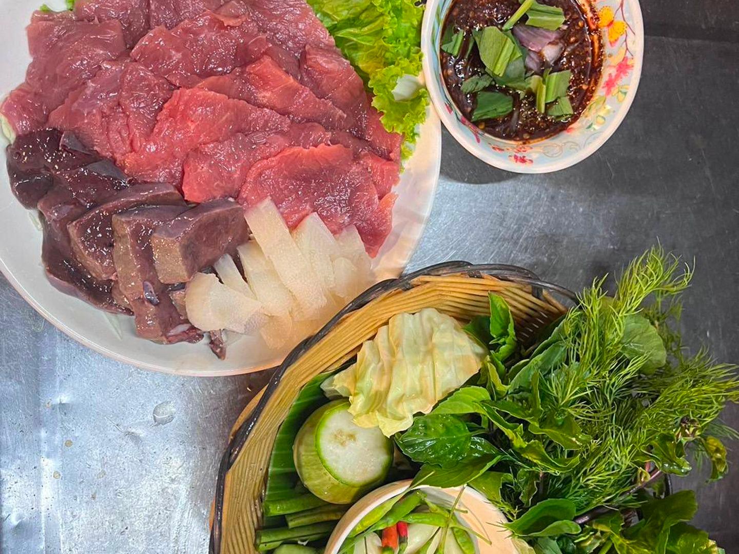 ครัวป้าเพ็ญ อ่างทอง