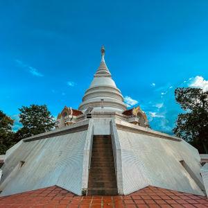 พระธาตุผาเงา